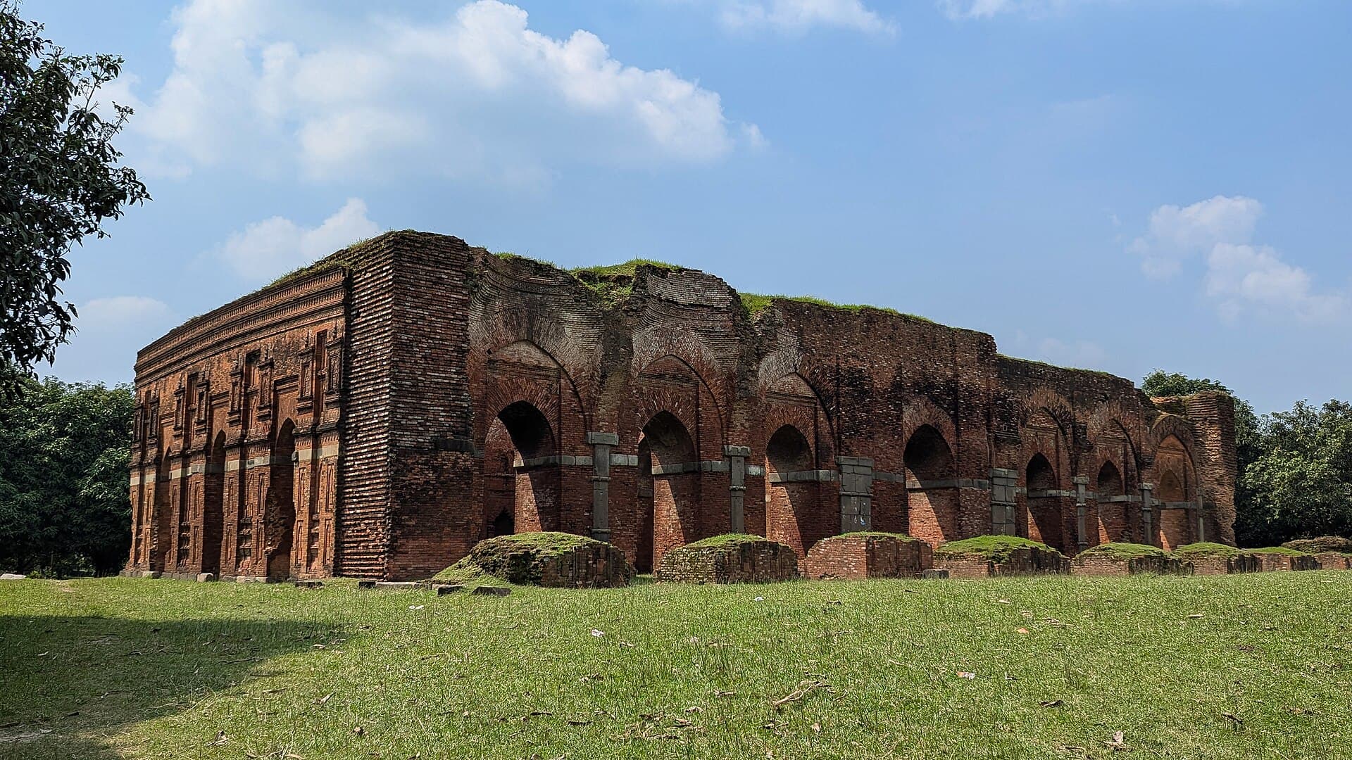Front elevation of the ruined Darasbari Mosque near the Indian border