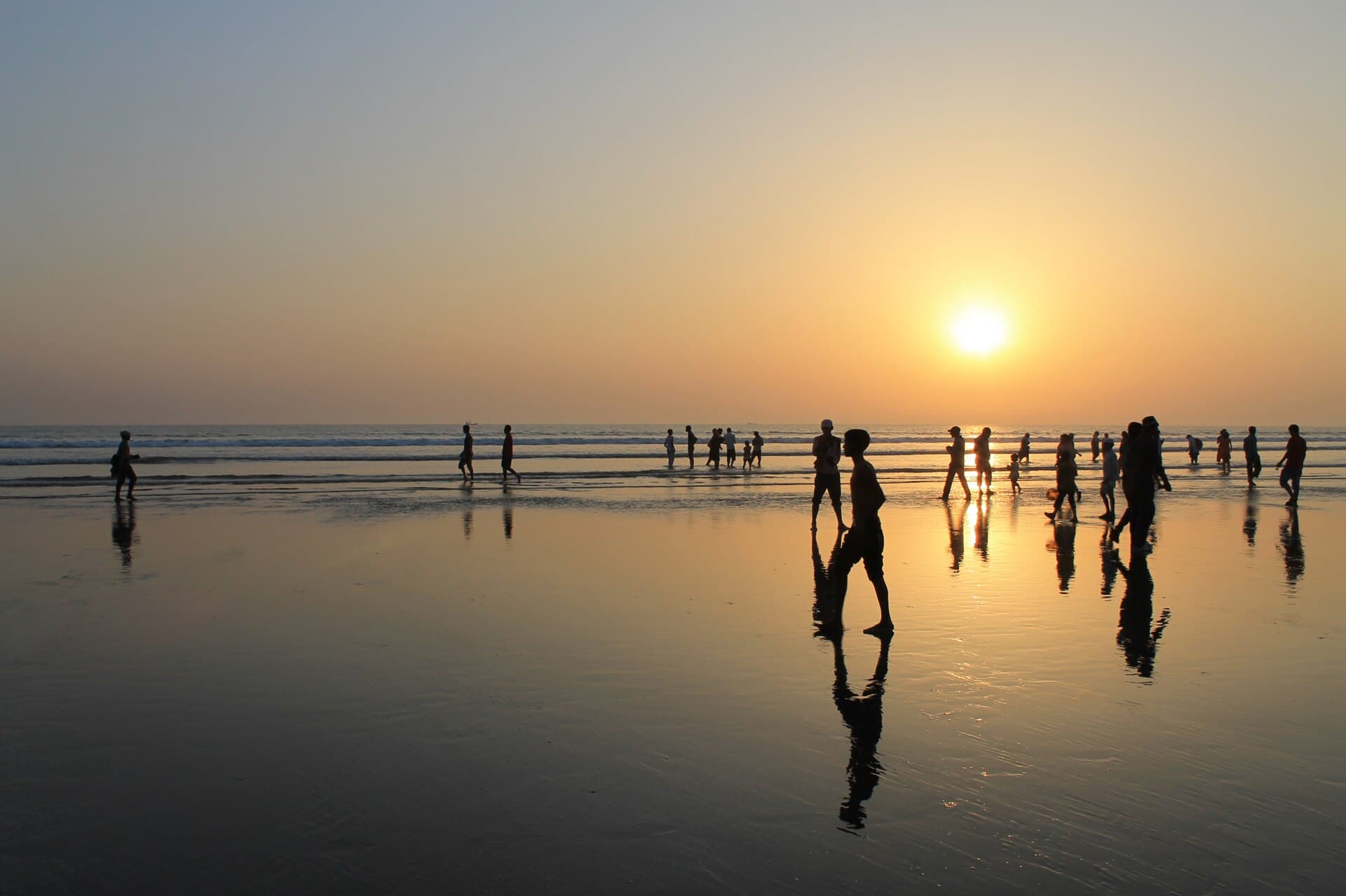 Beach and surf at Cox's Bazar